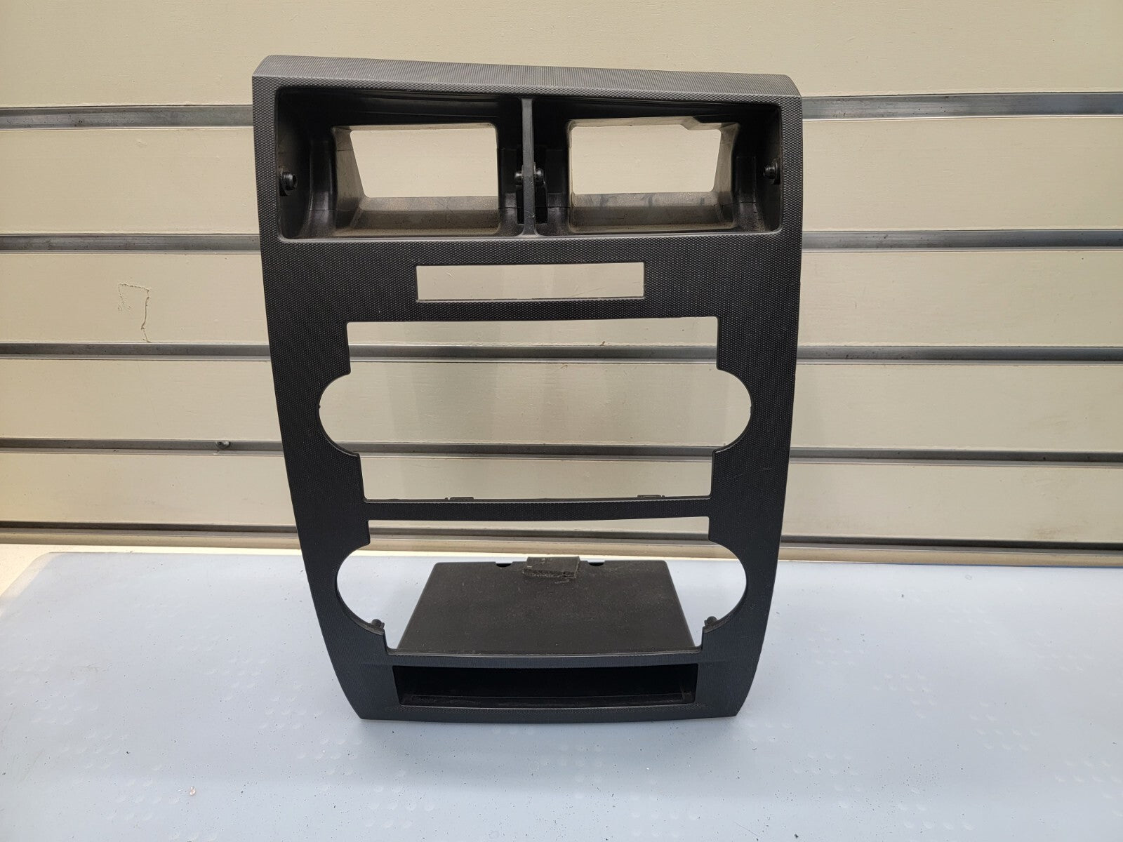 🔥05-07 DODGE CHARGER MAGNUM RADIO CLIMATE CONTROL DASH TRIM BEZEL OEM BLACK