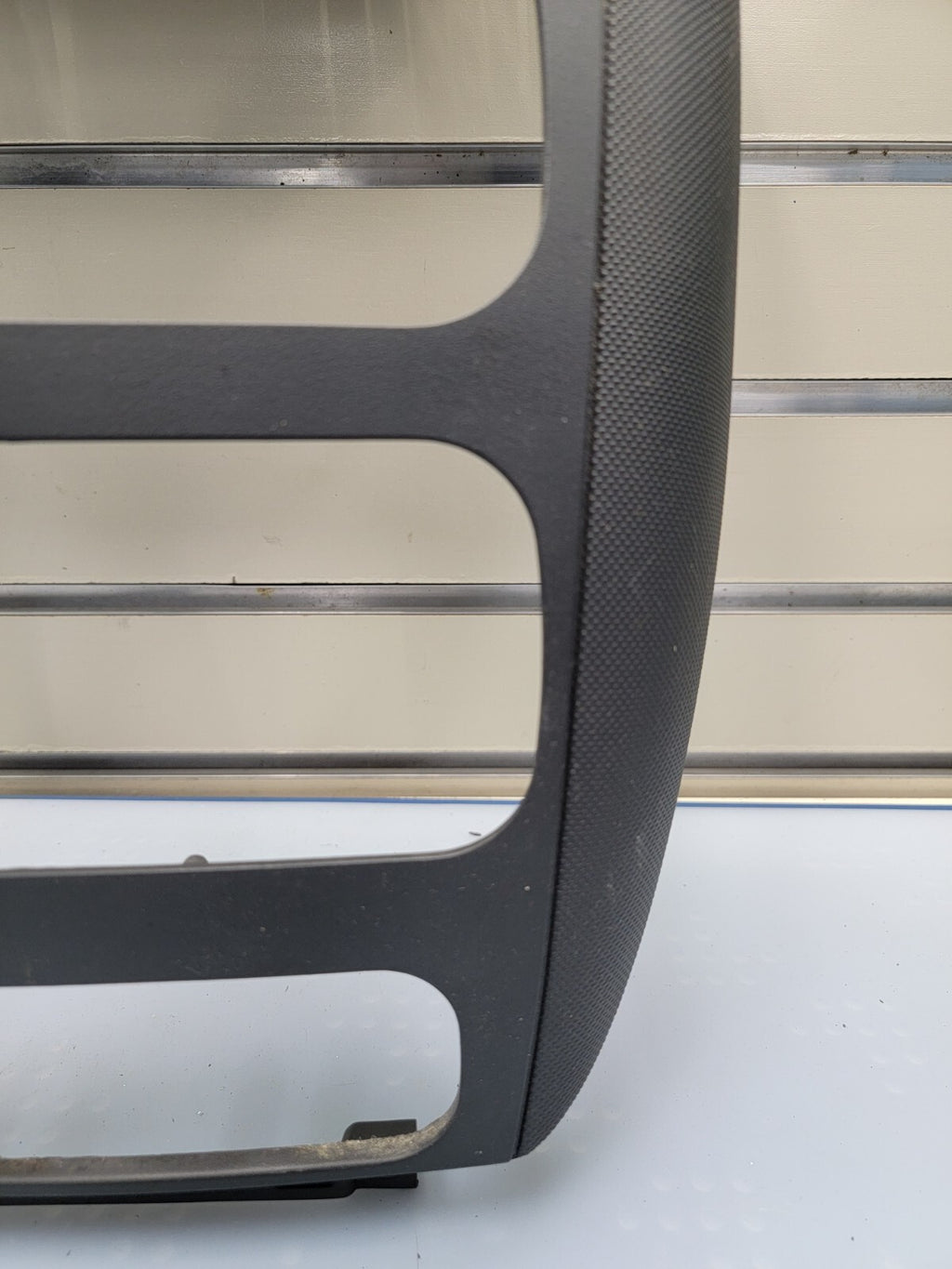 🔥01-07 Dodge Caravan Town & Country Voyager dash radio climate TRIM bezel BLACK