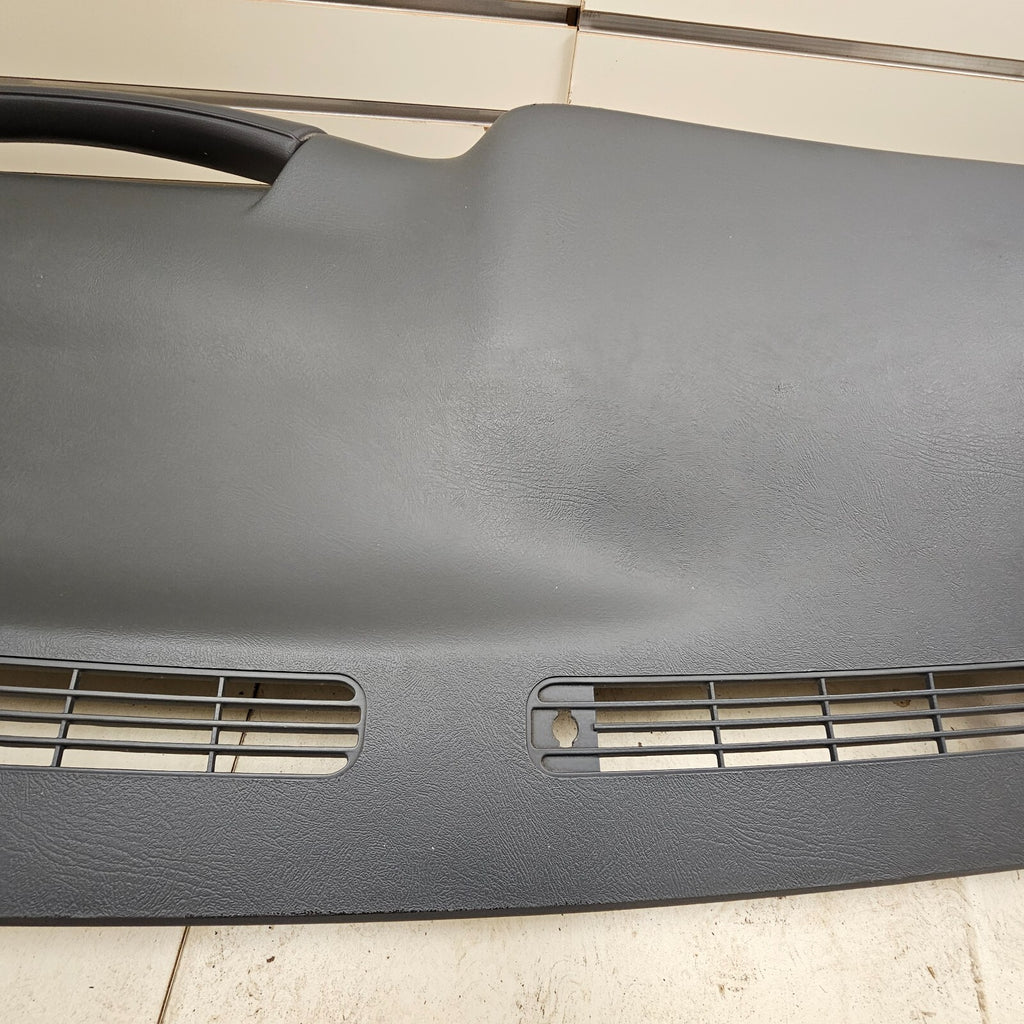 🔥99-06 SILVERADO SIERRA TAHOE Upper Cap Cover Top Dashboard Pad GRAPHITE DP1
