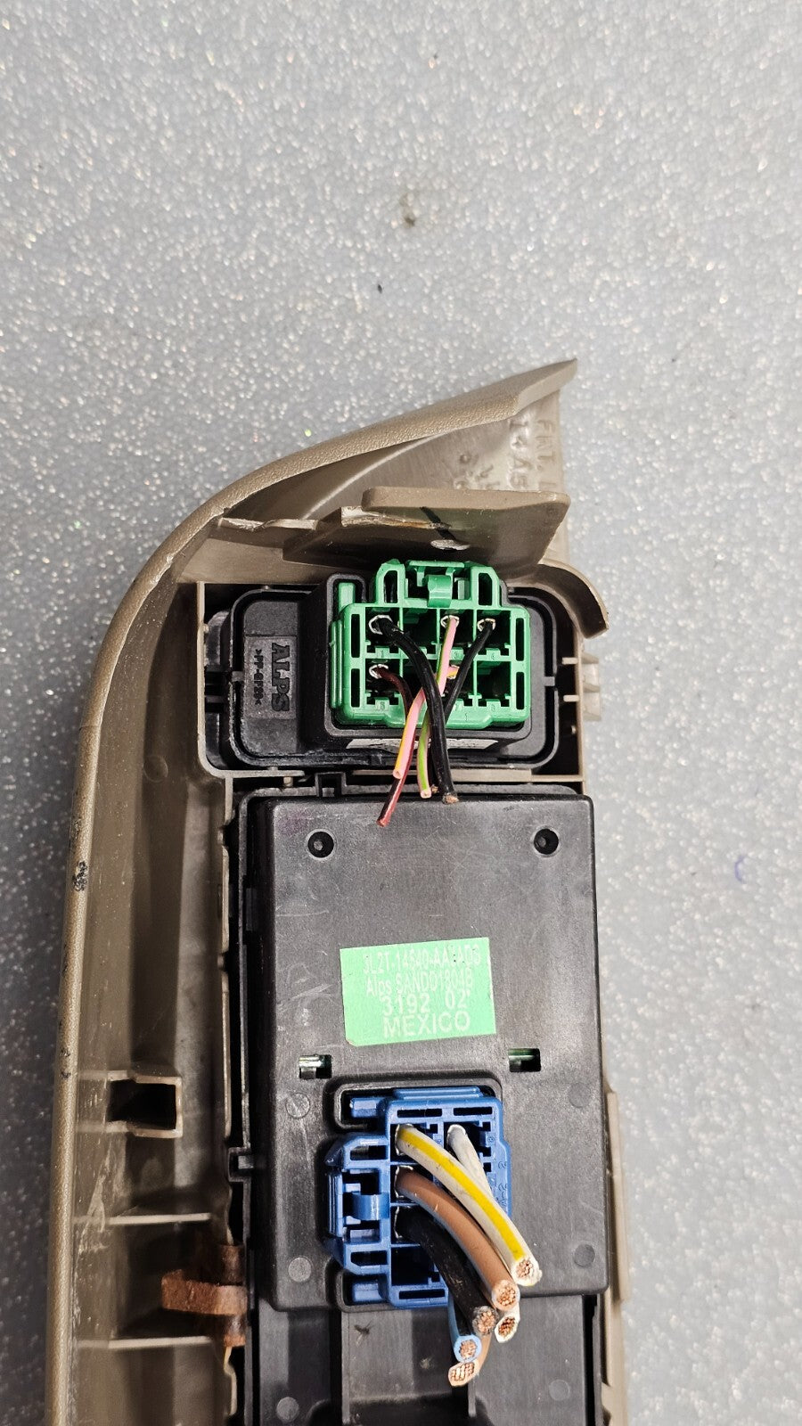 🔥02-05 Explorer Mountaineer Front Left Driver Master Door Window Switch Tan OEM