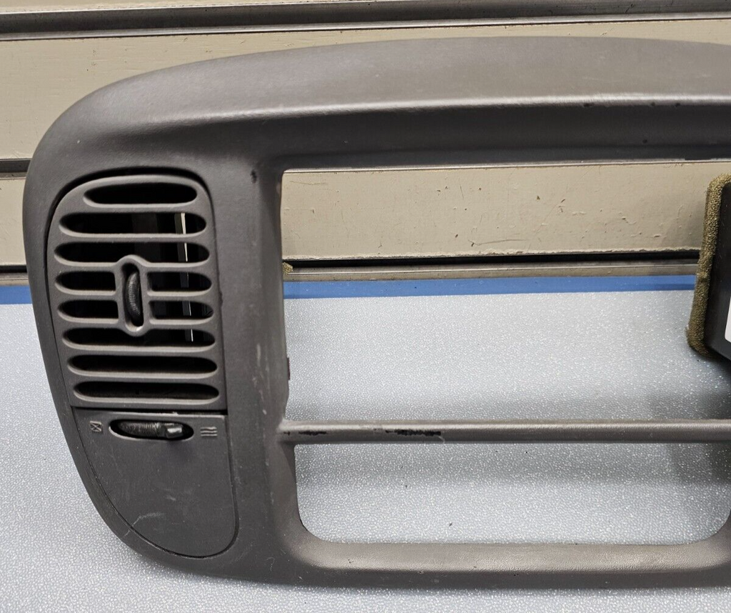 🔥97-03 Ford F150 Center Dash Radio Climate Trim Stereo BEZEL Panel Line GRAY