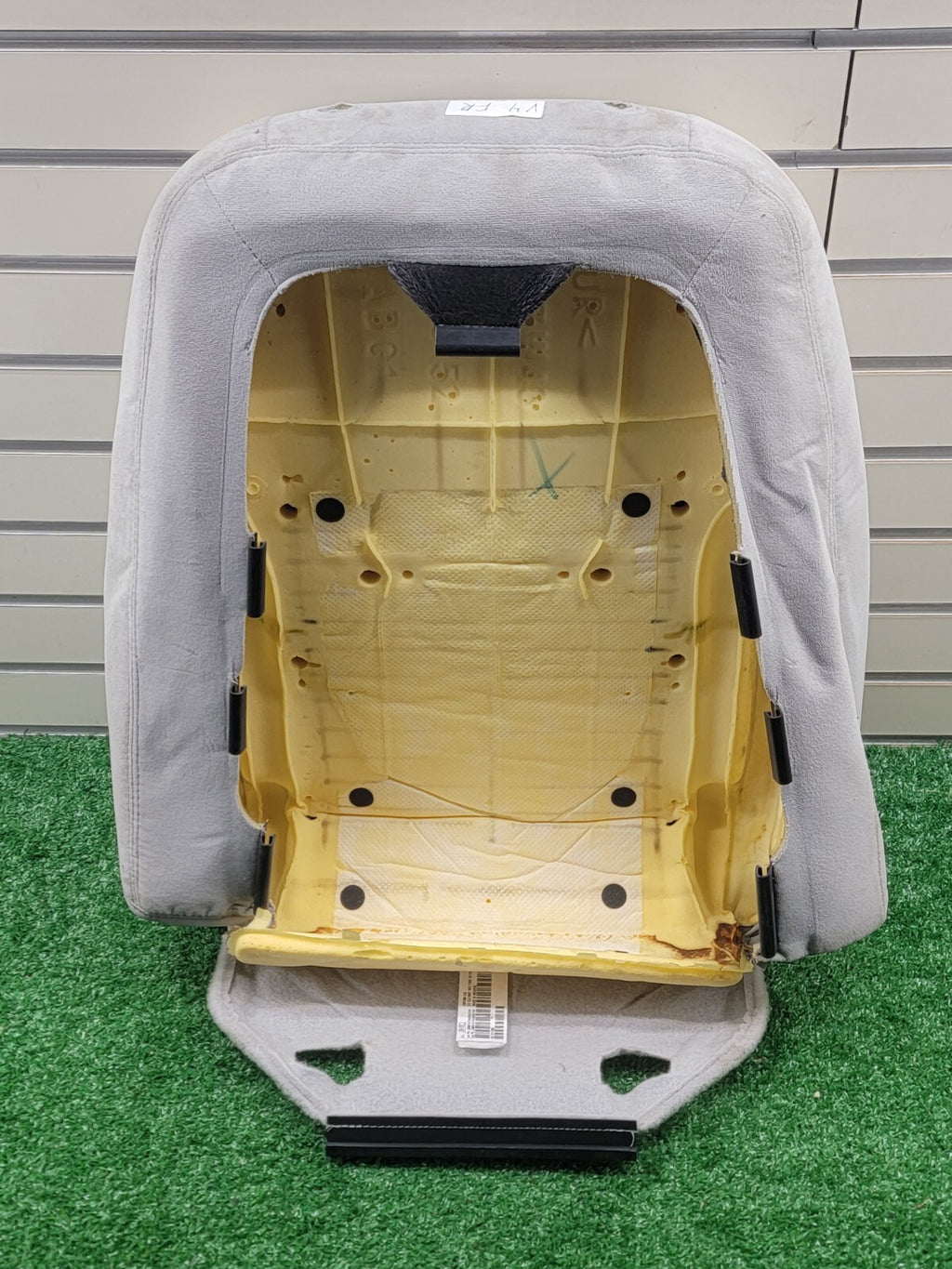 🔥07-13 GMC Sierra 1500 2500 3500 Seat rest cushion cloth front right gray V4
