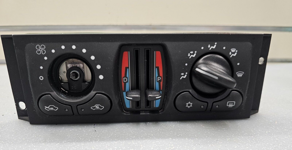 04-05 MONTE CARLO IMPALA AC HEATER CLIMATE TEMPERATURE CONTROL HVAC CONDITIONER