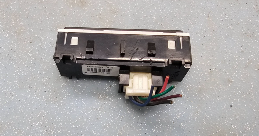 🔥06-24 Acadia Savana Inflatable Restraint Panel Module Safety Indicator Switch