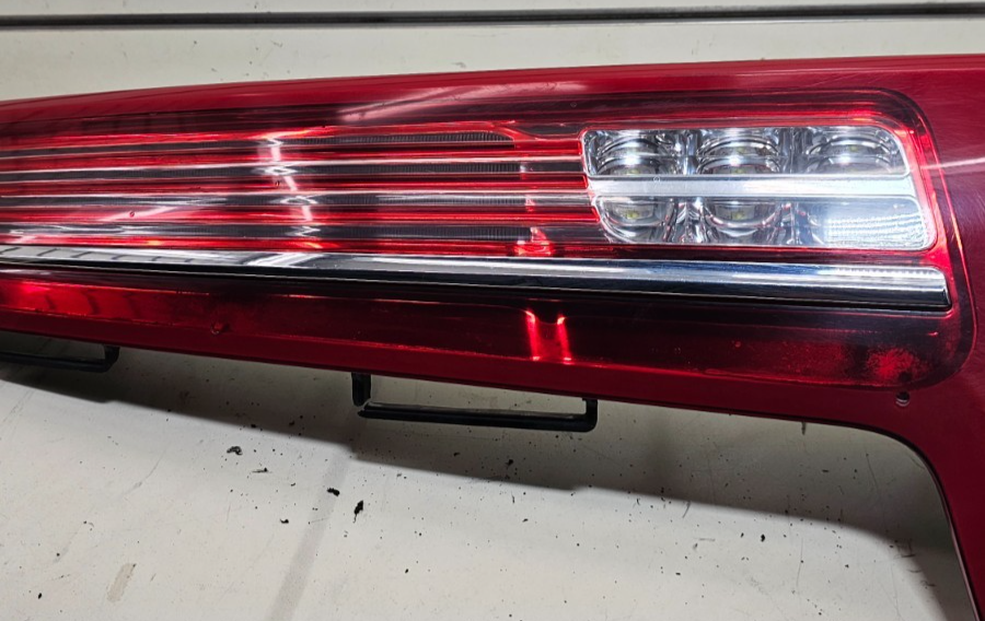 🔥10-19 MKT Rear Center Lift gate LED Tested Taillight w/Camera OEM 923 RED