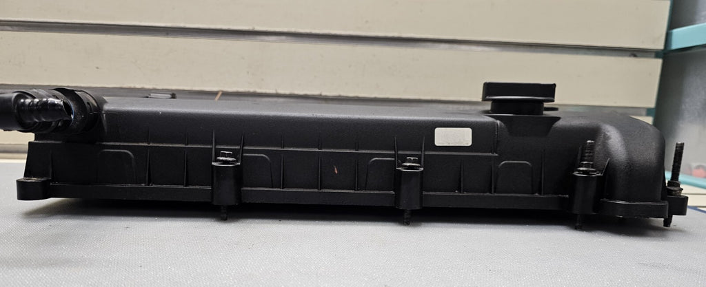 🔥2004-2005 Mazda 3/6 2.0 2.3 Engine Valve Cam Cover OEM
