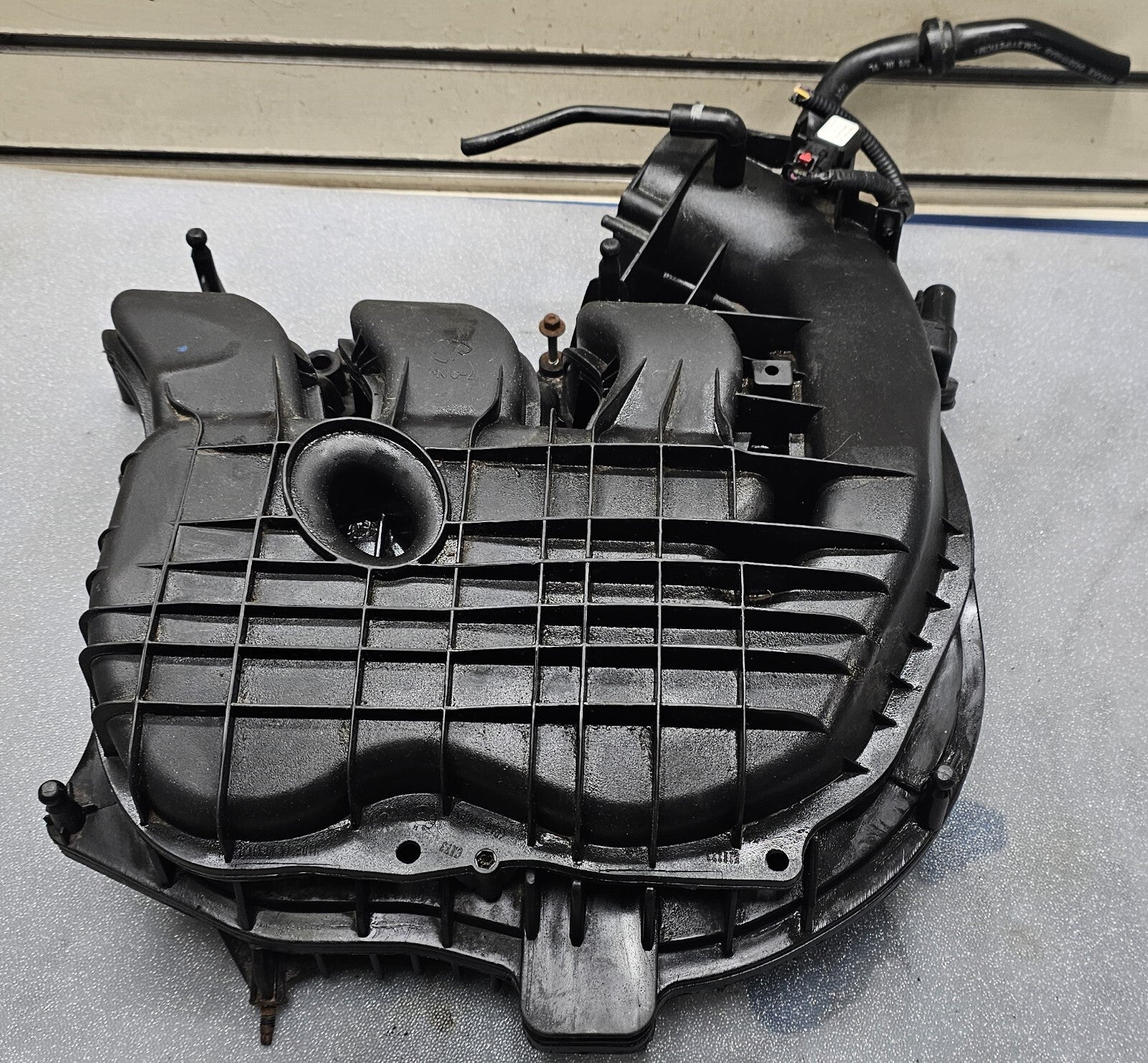 🔥11-20 Dodge AVENGER Chrysler 200 Jeep Cherokee Intake Manifold Upper 3.6L OEM