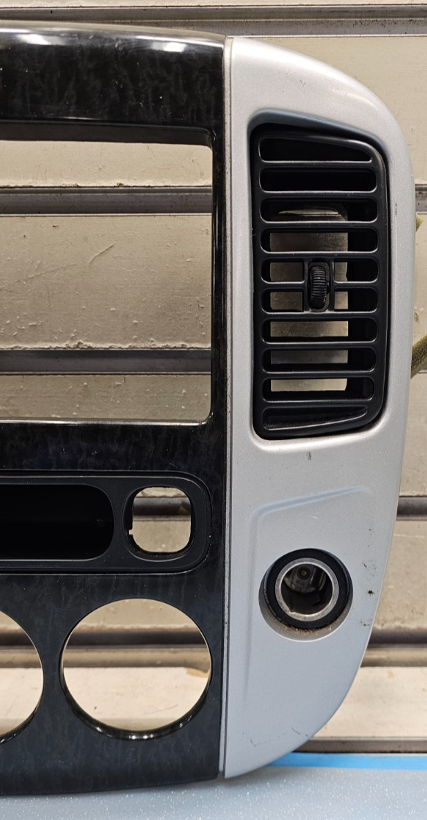 🔥01-07 FORD ESCAPE CENTER DASH RADIO A/C CLIMATE TRIM BEZEL SILVER OEM