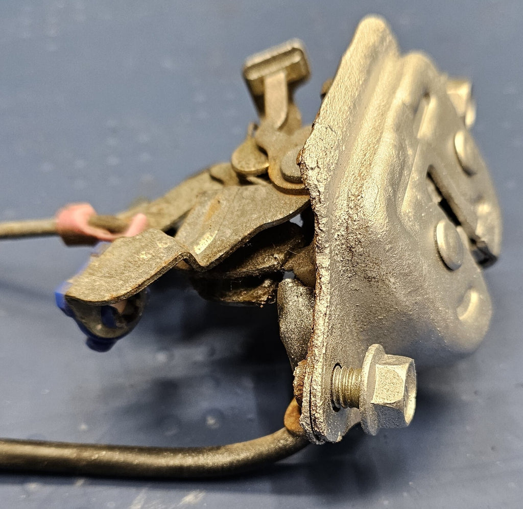 🔥00-04 Nissan Xterra Trunk Liftgate Back Door Lock Latch OEM FREE SHIP