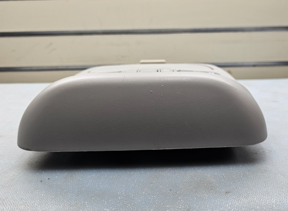 🔥04-10 Toyota Sienna Overhead Console Dome Map Light Storage Assembly LT GRAY