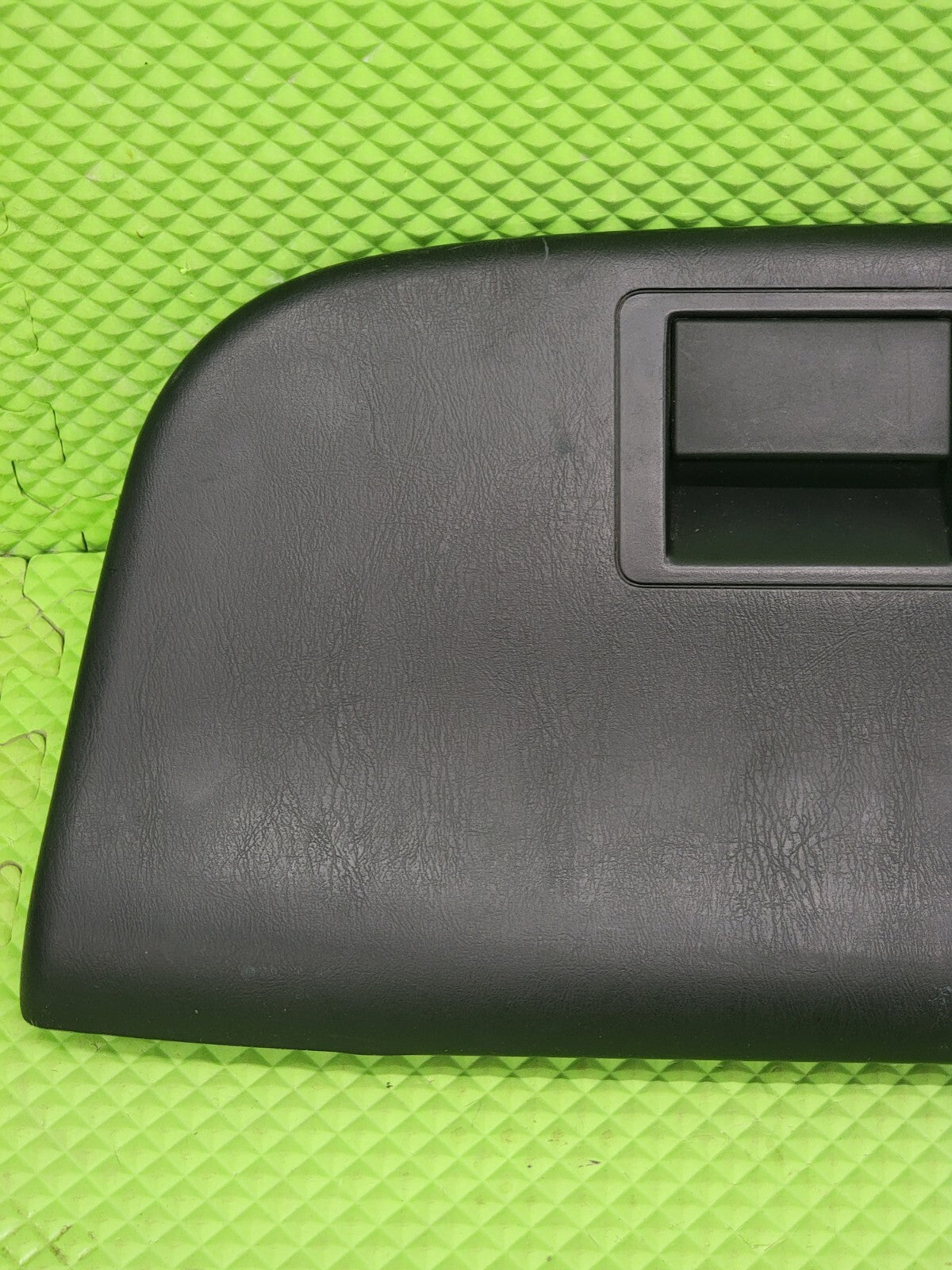 🔥97-02 FORD F150 F250 Expedition Dash Compartment Storage Glove Box Black OEM