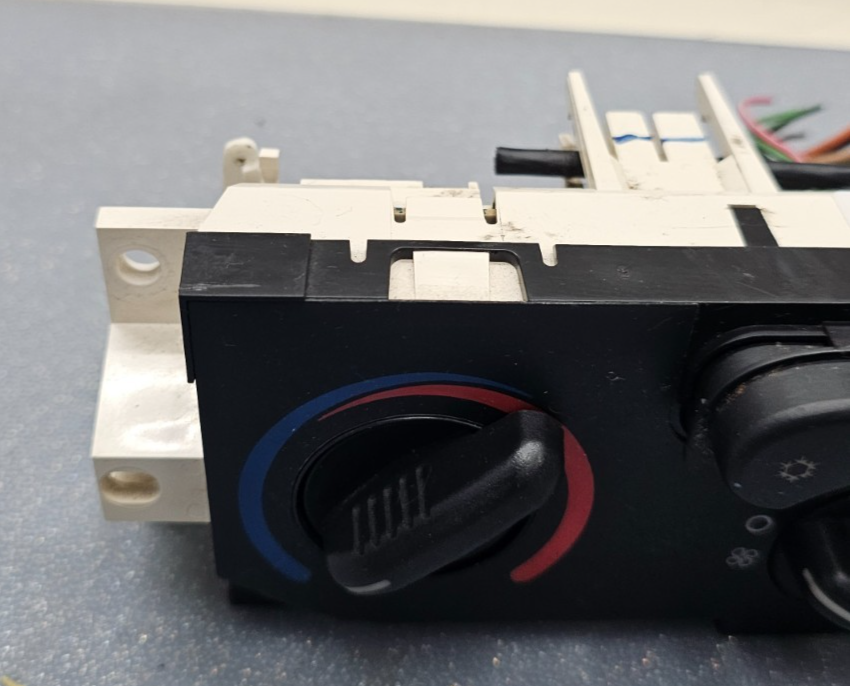 🔥04-12 Colorado Canyon Dash AC Heater Temperature Climate Control Conditioner