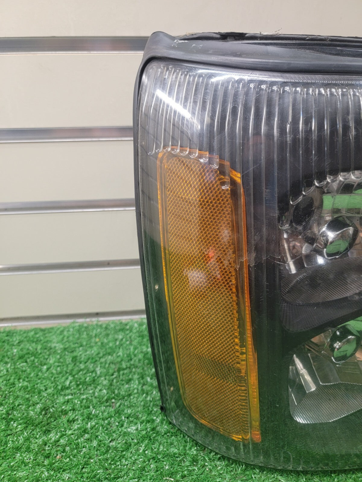 🔥2002 - 2006 Cadillac Escalade EXT ESV Headlight RIGHT RH HID  OEM