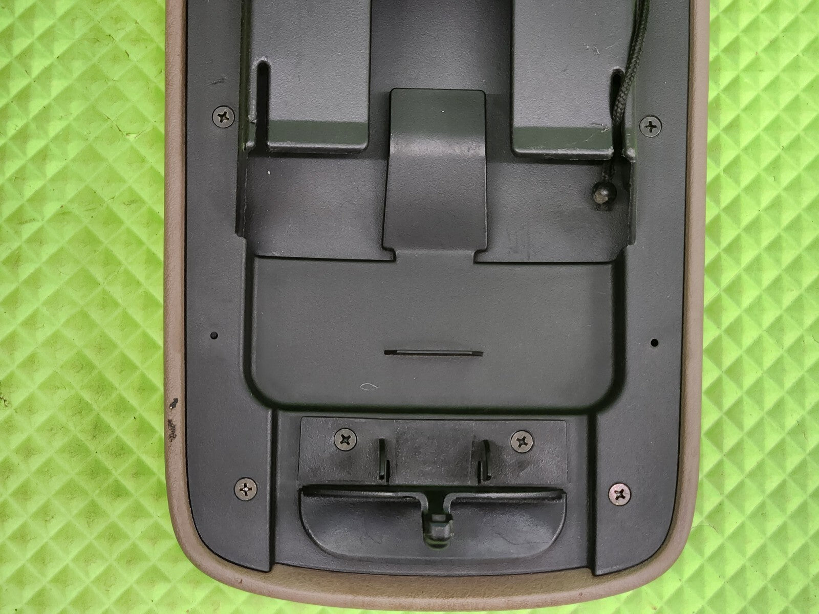 2002-2005 FORD EXPLORER Mercury Mountaineer Armrest Assembly DARK GRAY