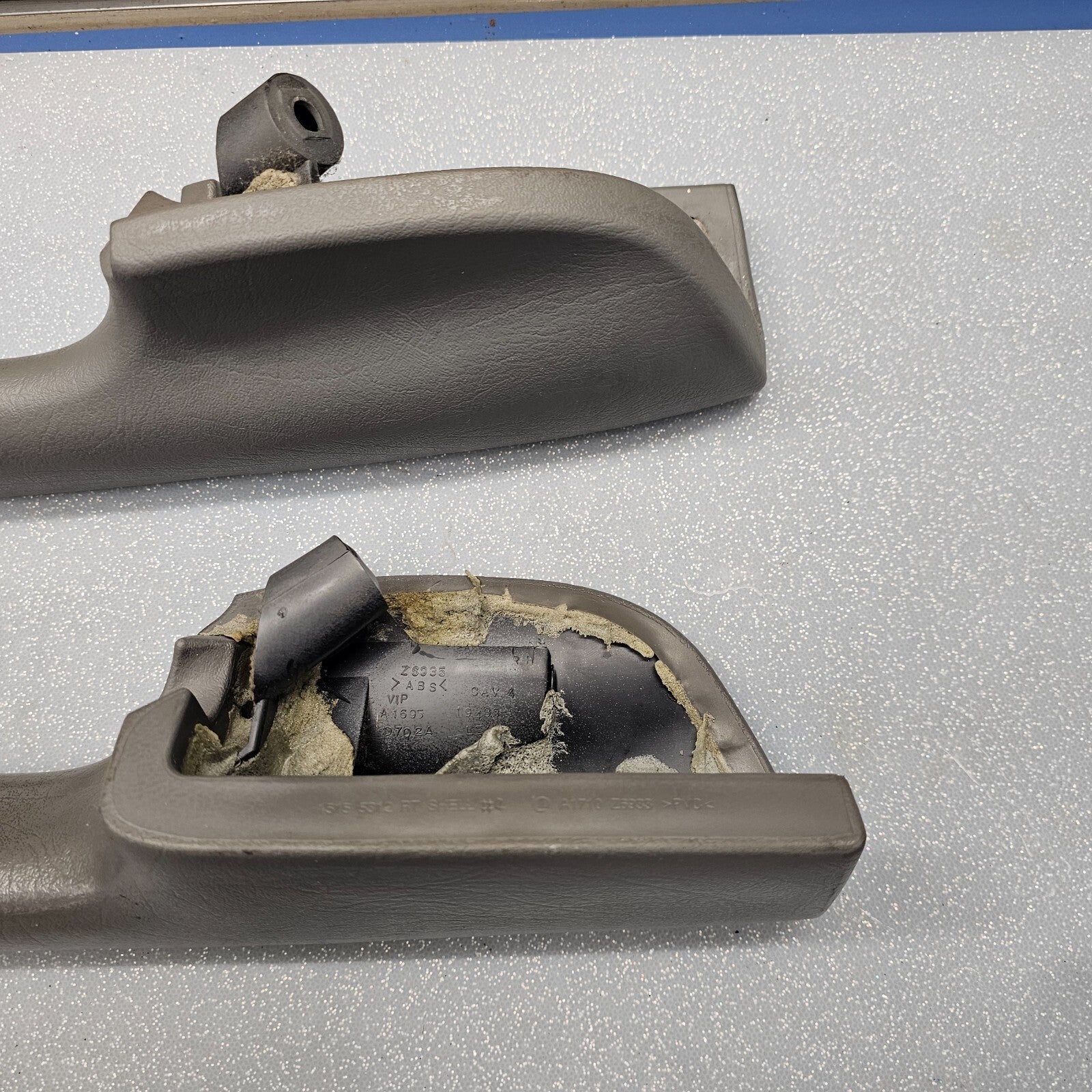 🔥02-09 TRAILBLAZER Door Panel ARMREST Pull Handle LEFT & RIGHT Set 2 GRAY H4