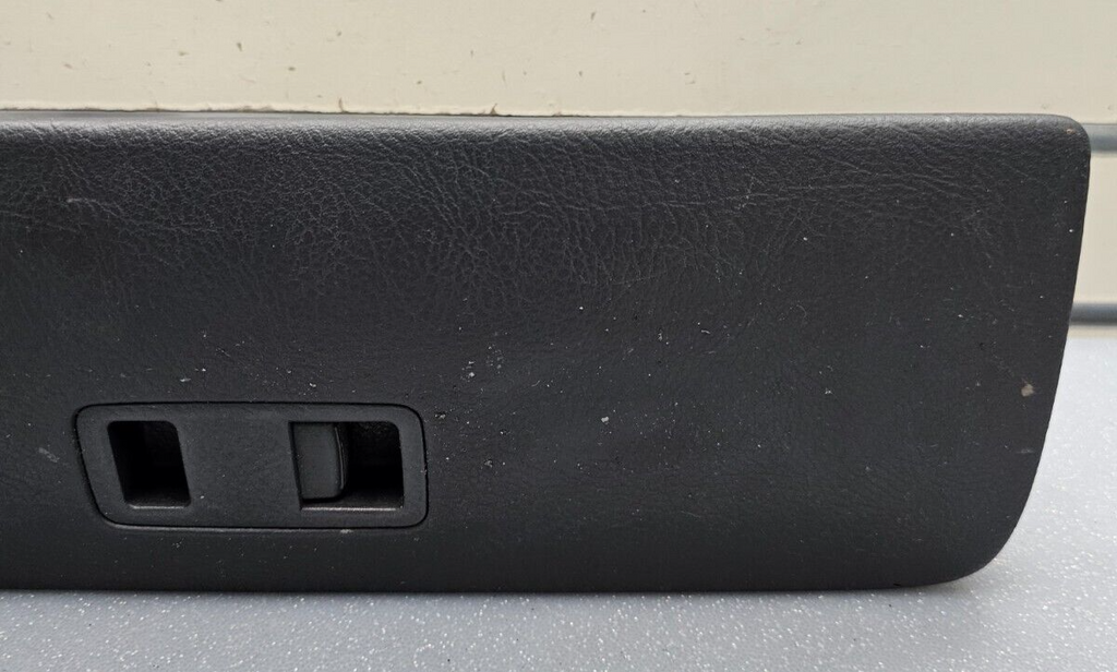 🔥04-05 Kia Sedona Dash Upper Glove Box Storage Compartment Assembly Black OEM