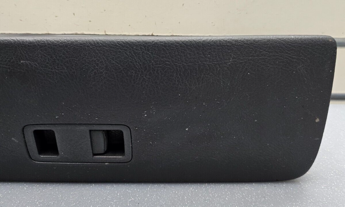 🔥04-05 Kia Sedona Dash Upper Glove Box Storage Compartment Assembly Black OEM