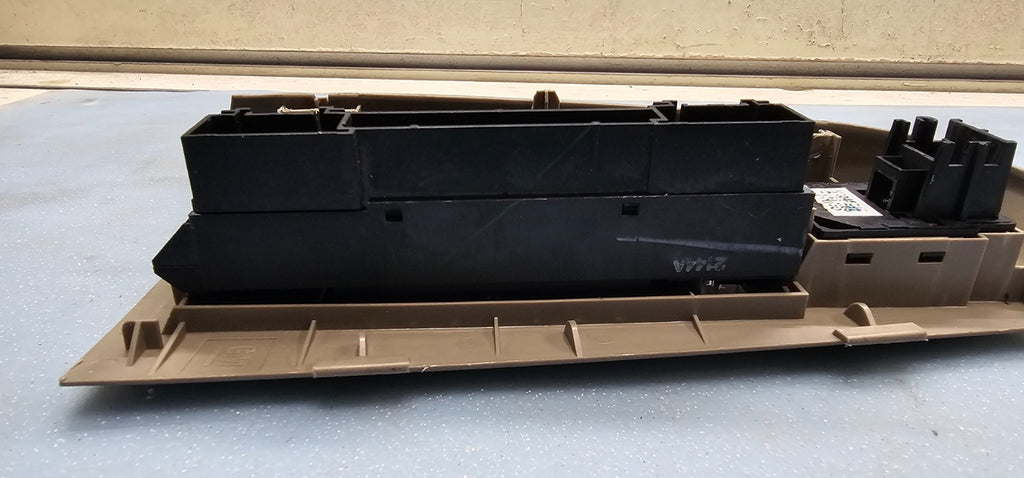 🔥99-02 Tahoe Suburban Yukon Left Driver Master Power Window Switch Assembly Tan