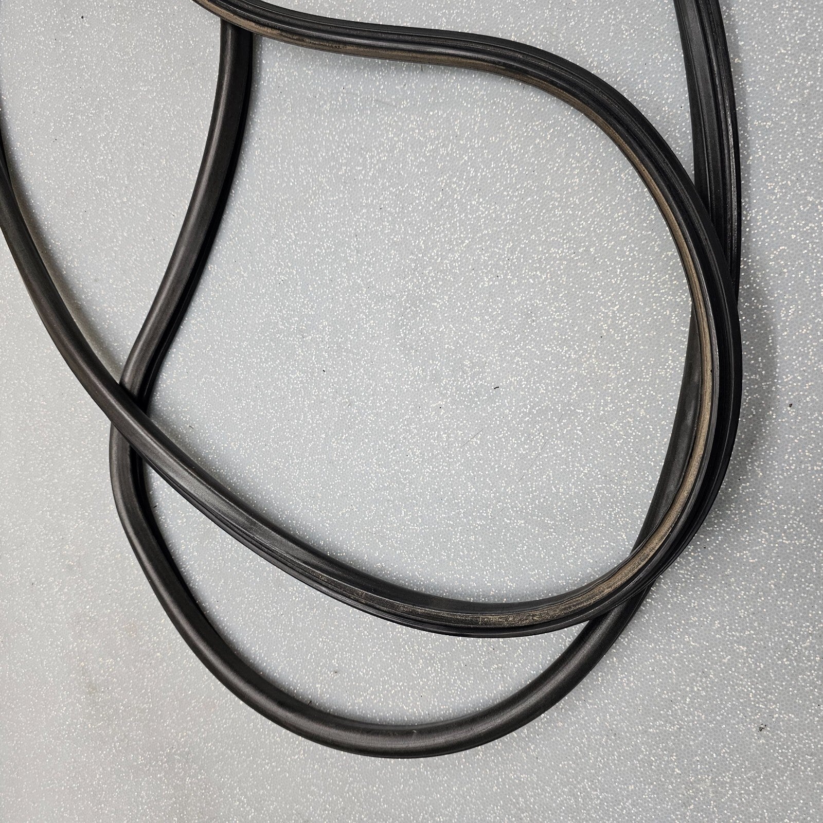🔥99-06 Cadillac Chevrolet GMC Sunroof Moonroof Glass Plastic Seal OEM