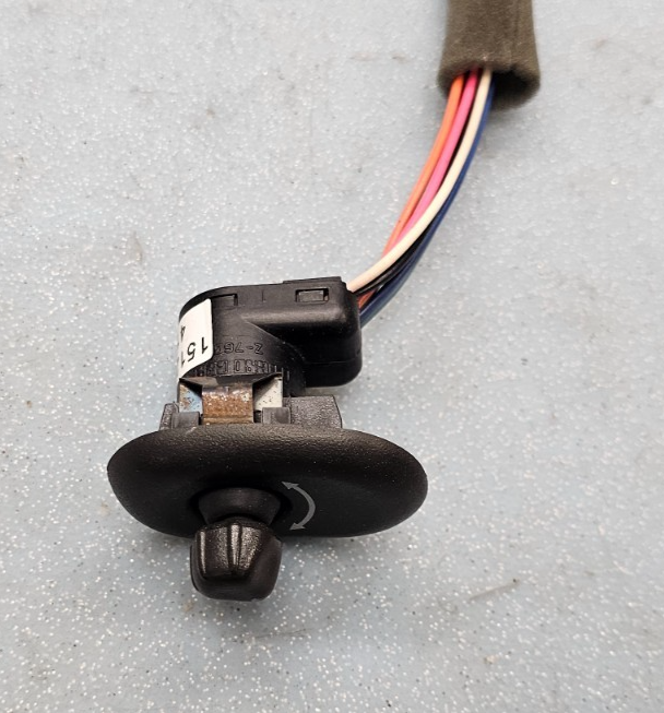 🔥02-09 TRAILBLAZER ENVOY A LEFT DRIVER POWER MIRROR DOOR CONTROL SWITCH BLACK