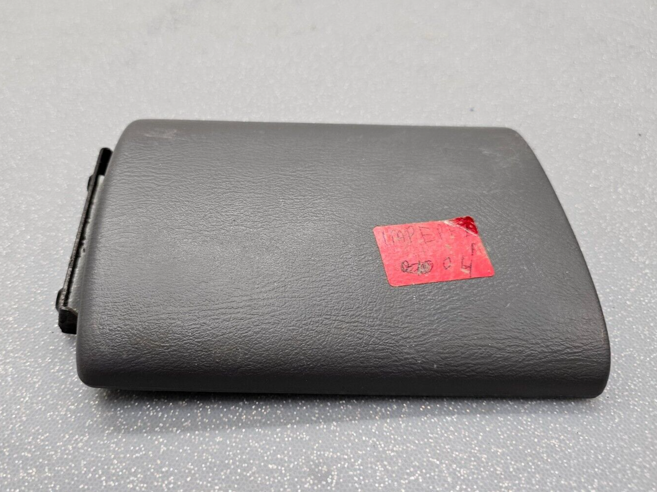 🔥02-04 Subaru Impreza Center Console Lid Armrest Top Pad Cover Assembly Black
