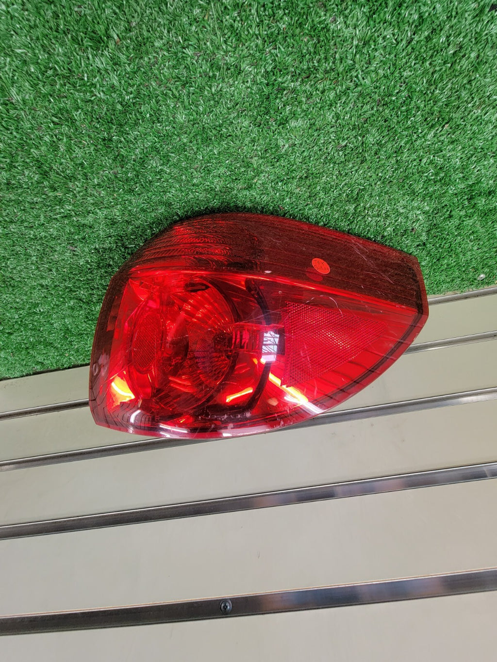 🔥06-10 Toyota Sienna Tail Light Assembly Lamp Right Passenger Side Outer Chrome