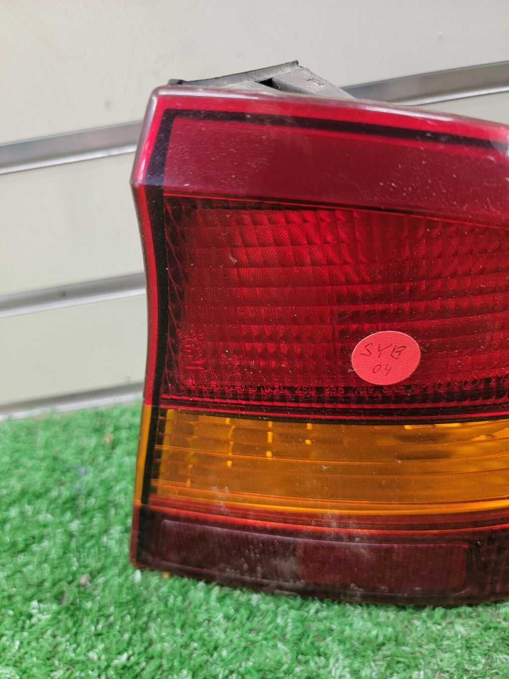 🔥00-04 Subaru Legacy Tail Light Lamp  Passenger Right Outback Assembly Chrome