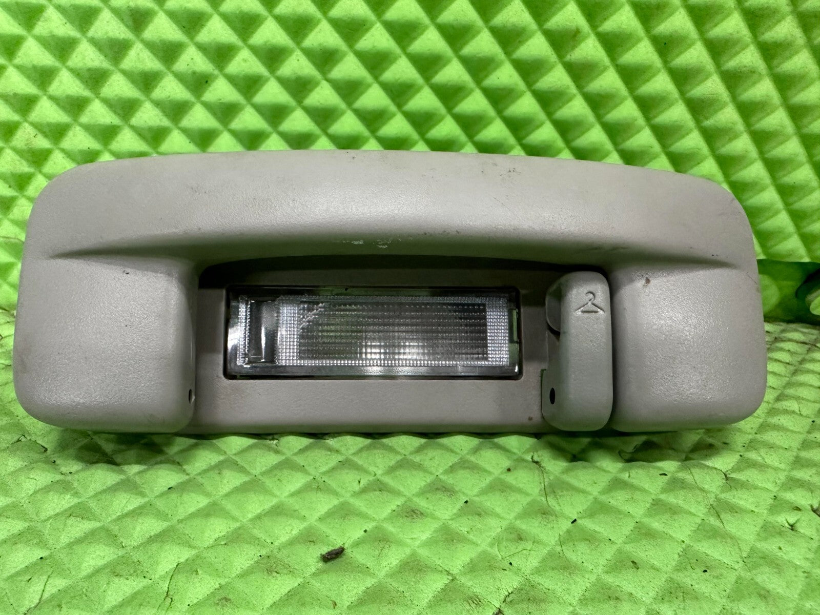 05-10 Jeep Grand Cherokee Commander RearLeft Driver Side Interior Grab Handle/JC