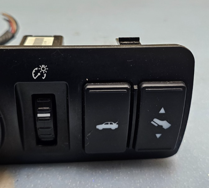 🔥05-07 Five Hundred Taurus Montego Fog Headlight Lamp Dimmer Trunk Switch Black