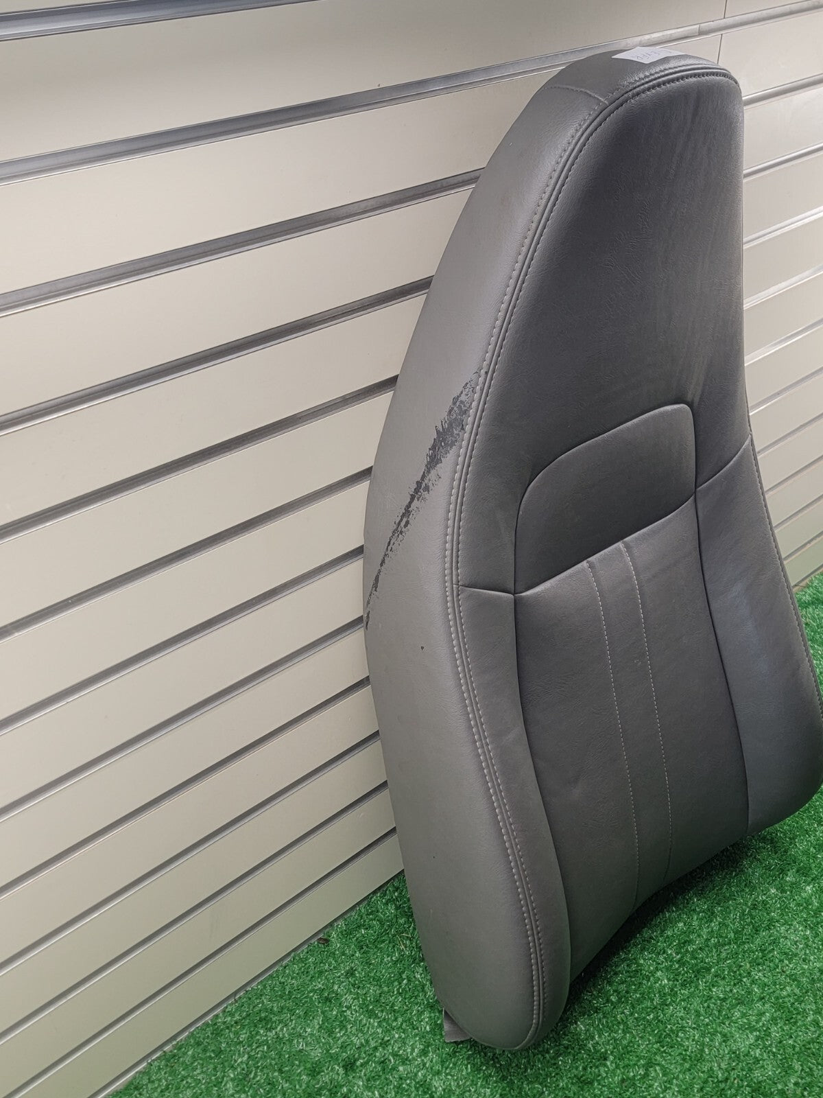 🔥 03-14 Chevy Express Savana Van upper seat cushion front right gray leather
