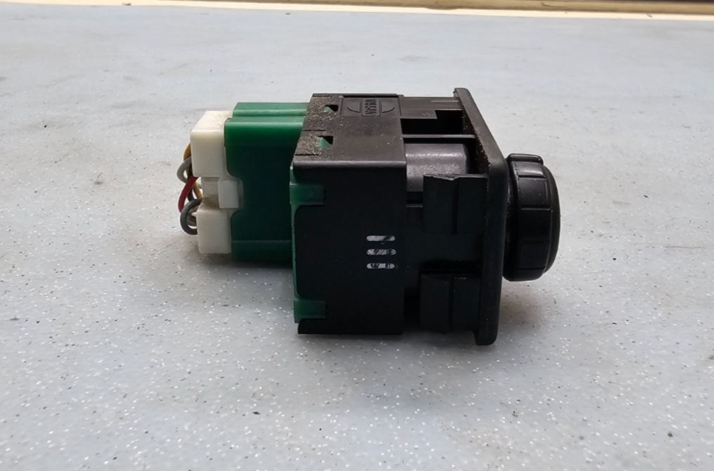 🔥02-03 Maxima 00-04 Pathfinder 08-15 ROGUE  Power Mirror Switch BLACK