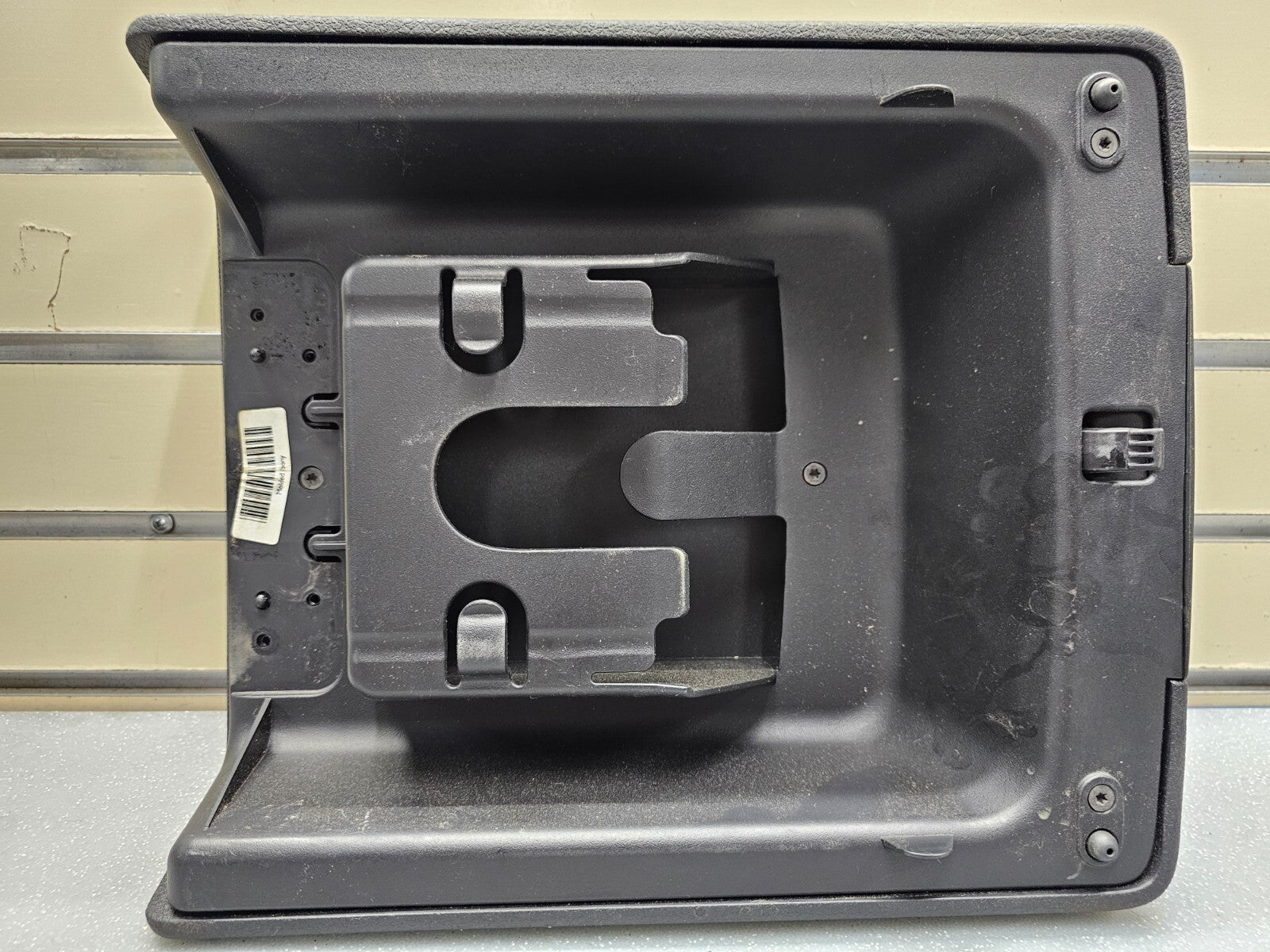 04-08 FORD F150 LARIAT FLOOR CENTER CONSOLE COLUMN SHIFT ARM REST LID TOP BLACK