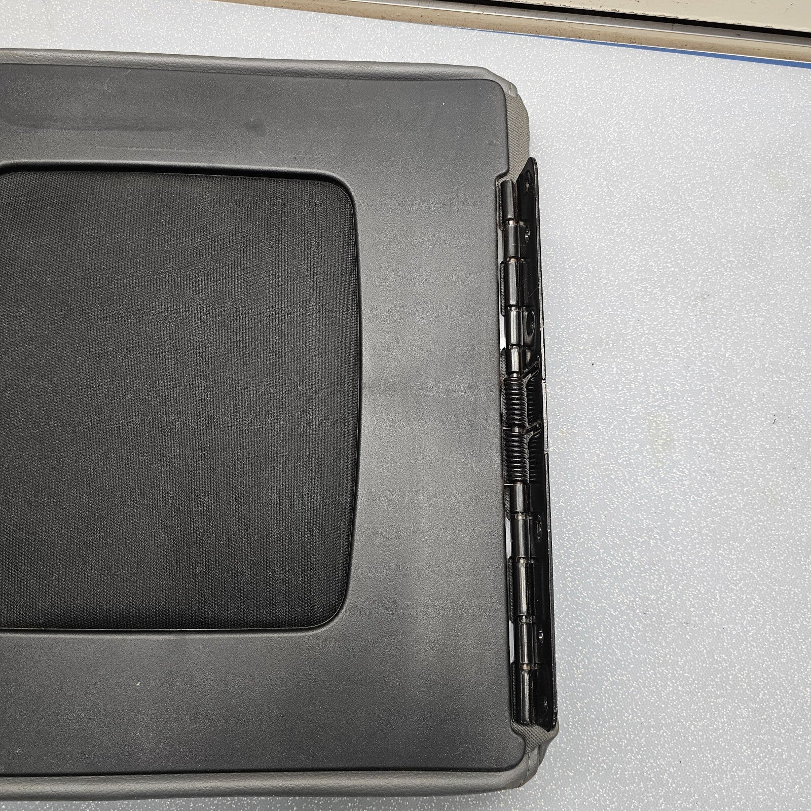 🔥13-18 Dodge Ram Center Console Lid Armrest Leather Cover Top Pad Assembly Gray