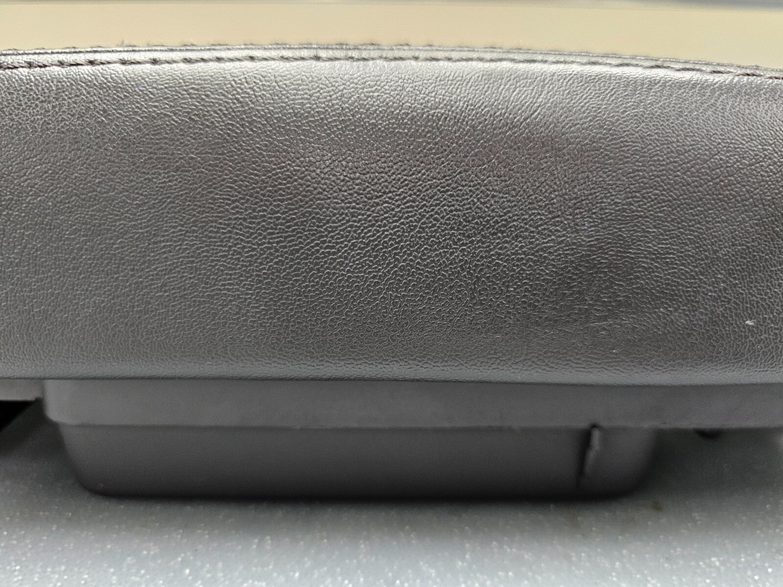 10-12 Fusion Milan Front Center Console Lid Armrest Cover Top Pad Assembly Black