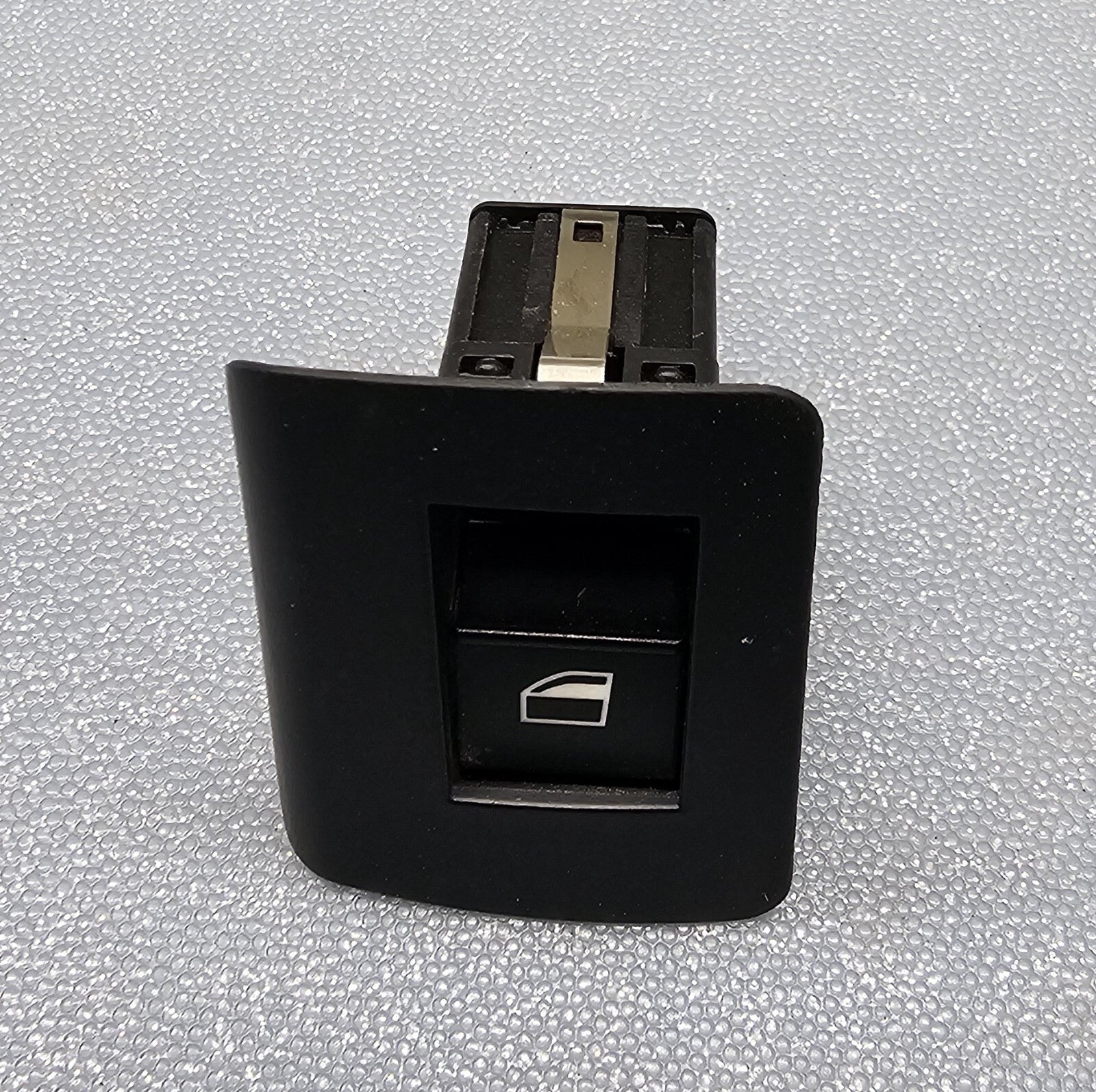 🔥00-06 BMW E53 X5 series REAR RIGHT DOOR SWITCH WINDOW LIFTER CONTROL BUTTON