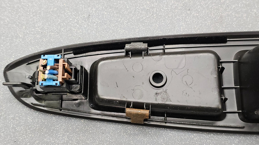 🔥06-08 Chevy Impala Right Passenger Power Window Switch Bezel Assembly Black
