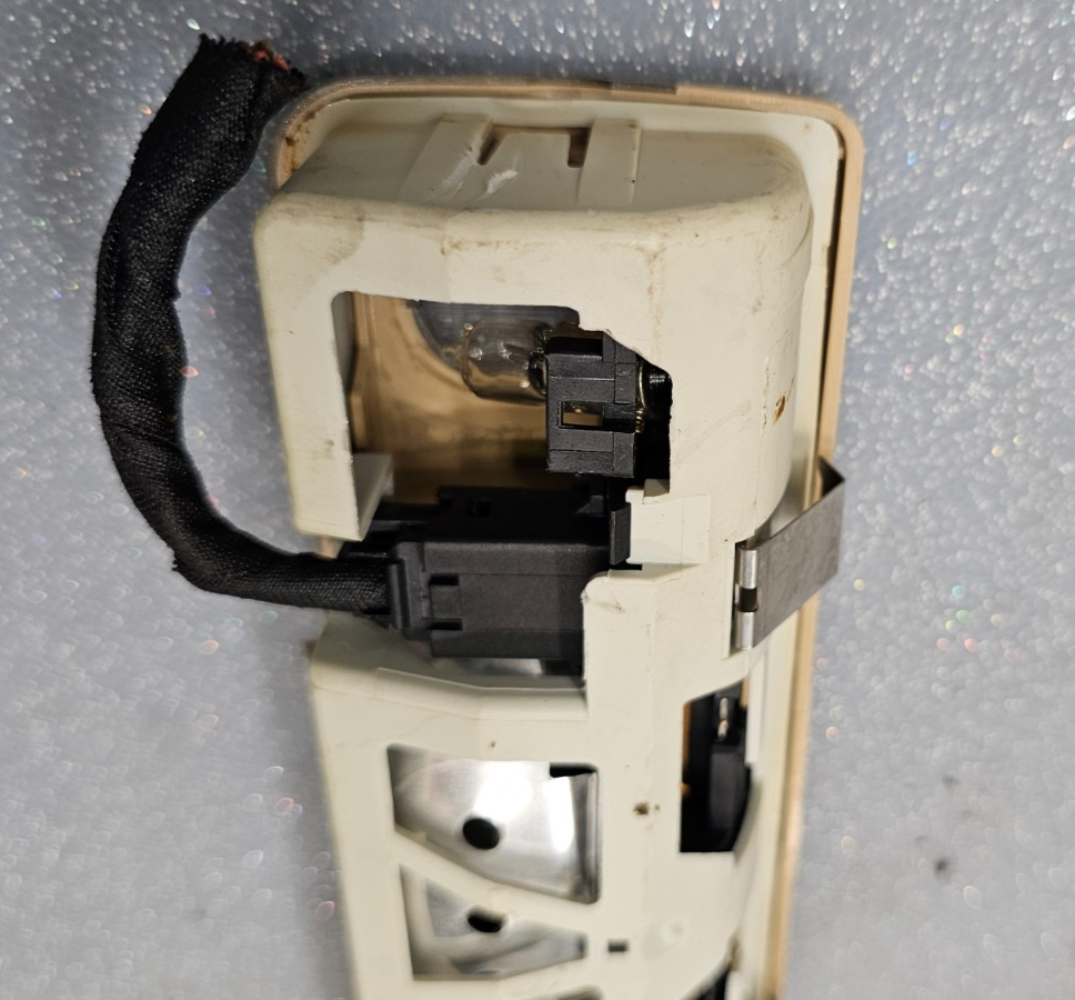 🔥96-03 BMW E38 740IL 750iL DOME MAP INTERIOR LIGHT LAMP OVERHEAD CONSOLE TAN