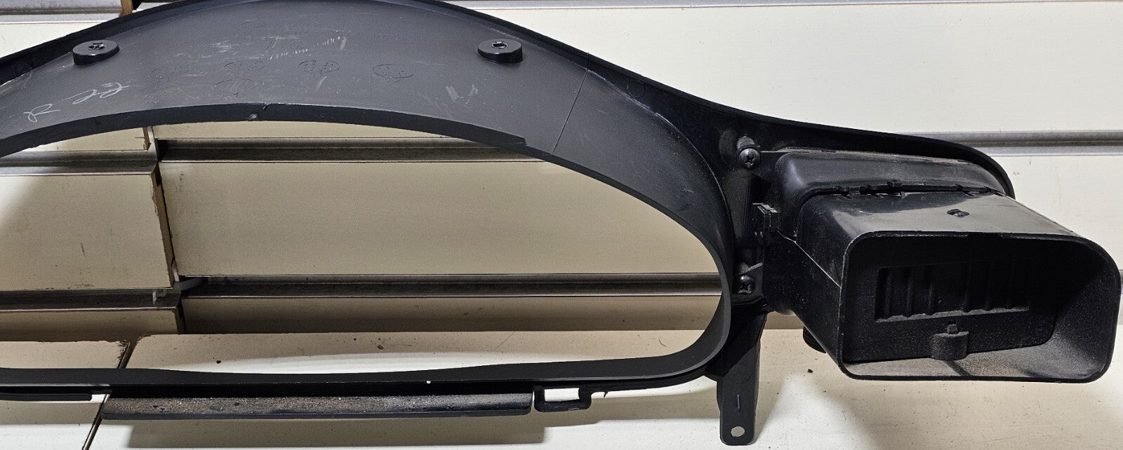 🔥00-04 Subaru Legacy Outback Speedometer Instrument Cluster Dash Bezel Air Vent