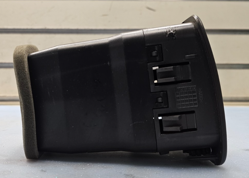 🔥99-06 Silverado Sierra Right Passenger Dash A/C HVAC AC Heater Air Vent Black