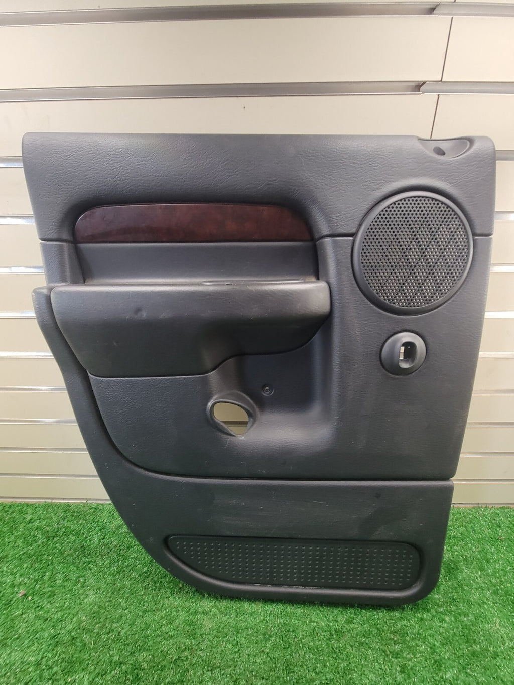 🔥02-05 Dodge RAM Interior DOOR Panel Rear Left Driver BLACK v1 G22