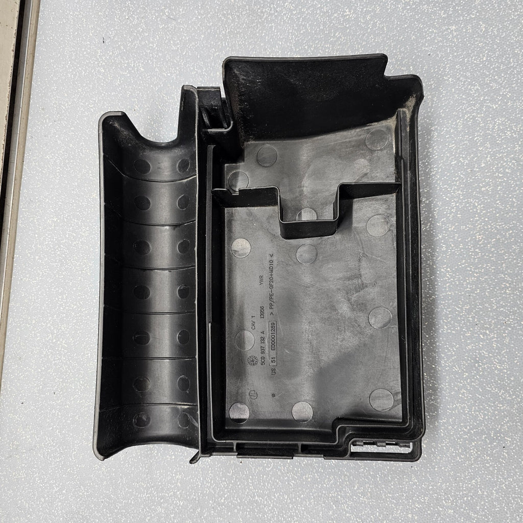 🔥2011-2018 Volkswagen VW Jetta Passat Beetle Fuse Box Relay Module Cover OEM