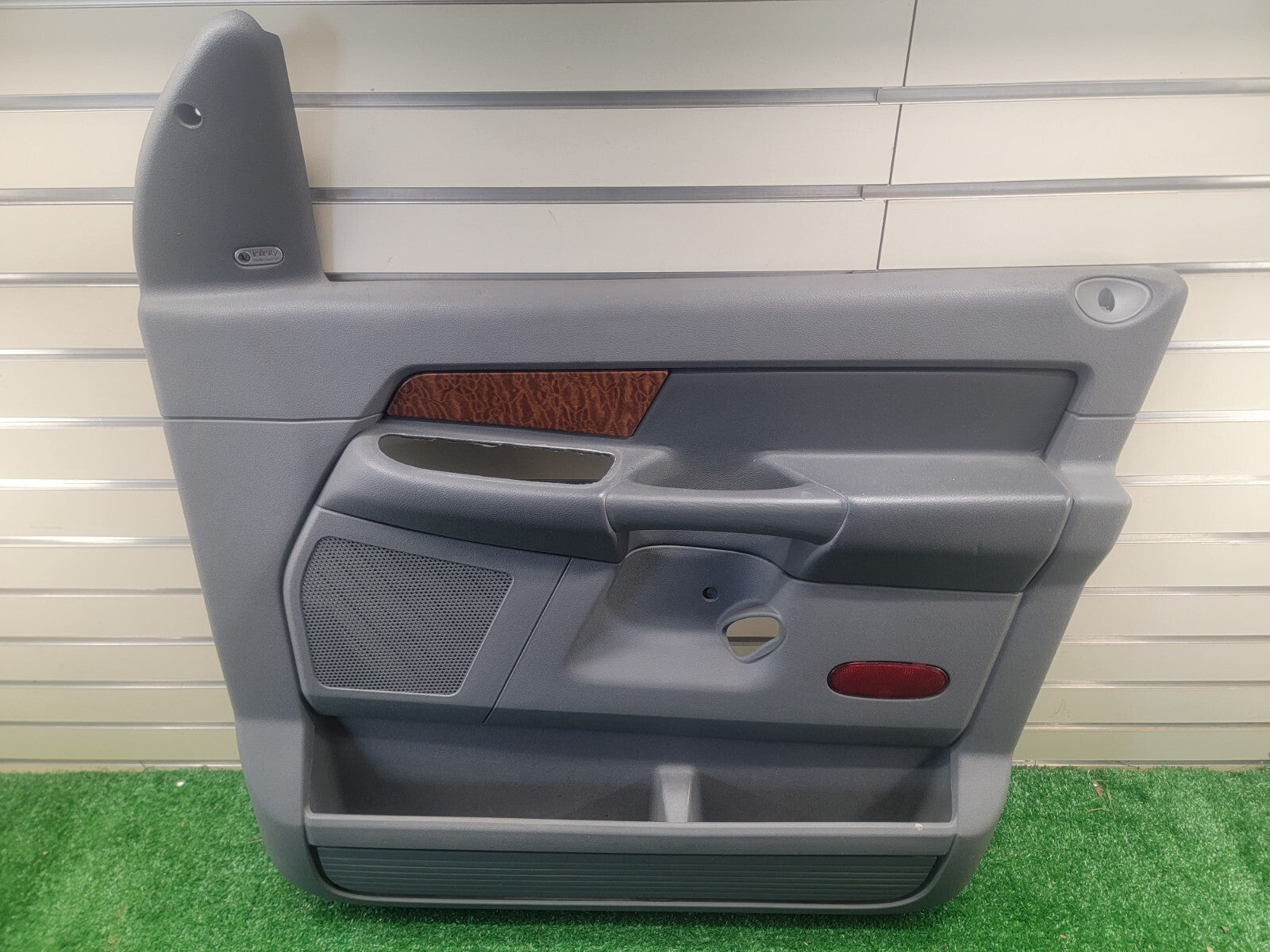 🔥06-08 Dodge RAM interior Door Panel Front  right passenger side Light GRAY D12