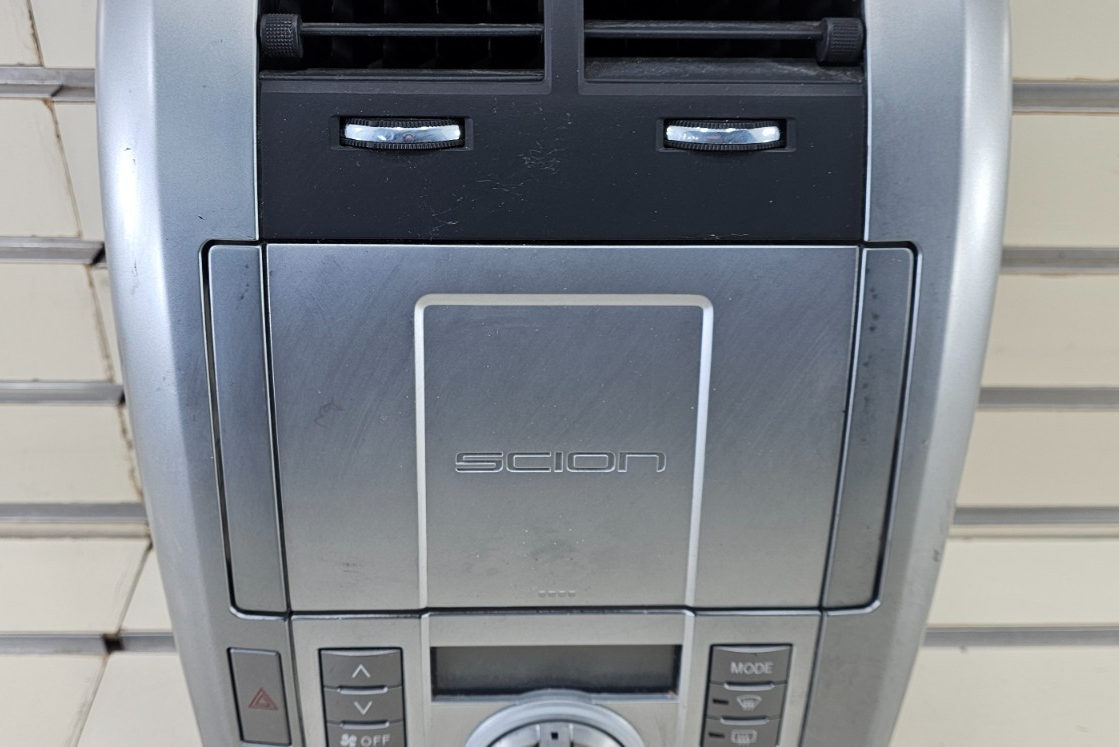 🔥05-10 SCION TC Dash AM FM Radio Stereo Display Climate Bezel Trim Panel SILVER