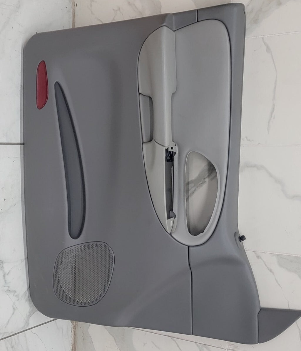 🔥02-09 CHEVY TRAILBLAZER Door Panel  Front LEFT Driver armrest GRAY - silver D8