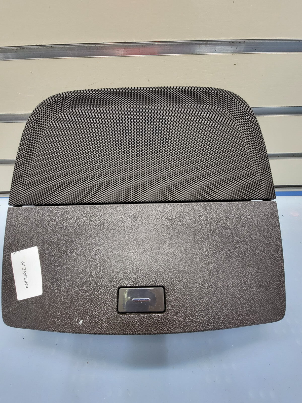 🔥2008-2012 BUICK ENCLAVE UPPER DASH STORAGE COMPARTMENT Cubby Dark Gray