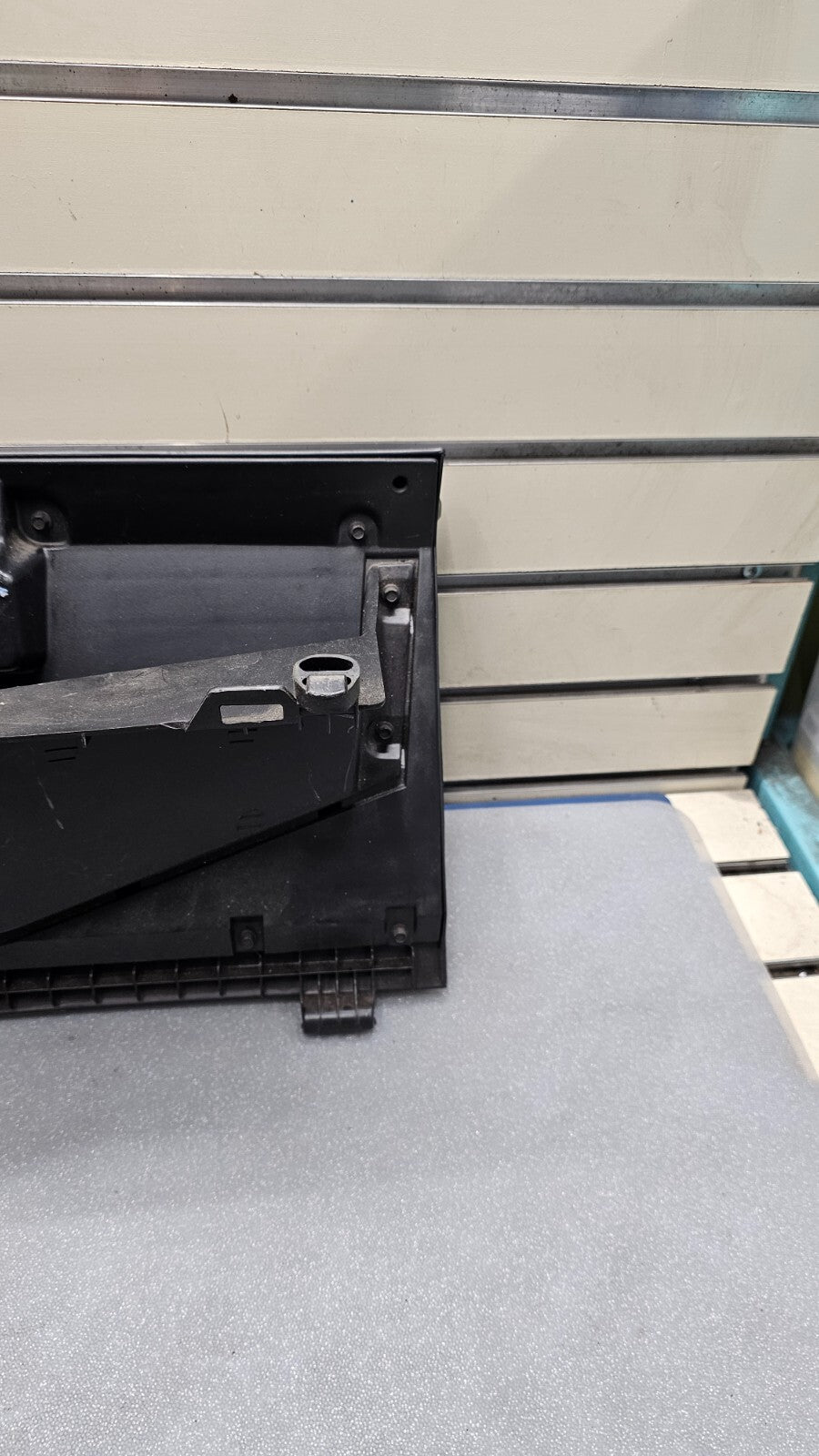 🔥02-05 RAM 1500 2500 Dash GLOVE BOX Storage Compartment Assembly BLACK G22
