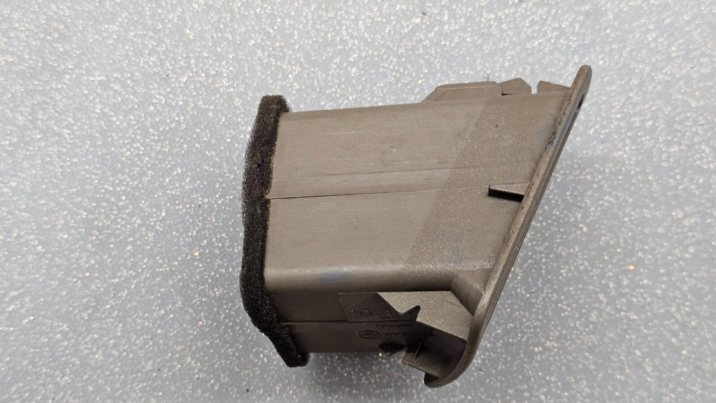 🔥03-06 Infiniti G35 Center Dash Left Driver Air Vent Heater Conditioning Tan