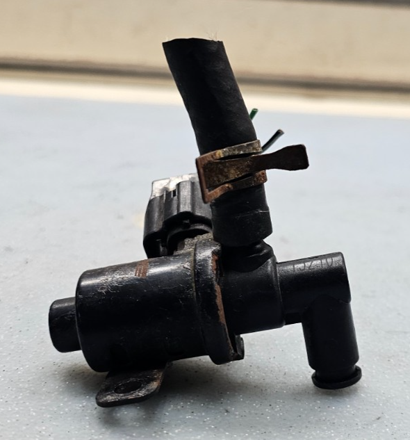 🔥97-04 Toyota Camry Avalon Duty Vacuum Switch Valve VSV Switching Solenoid OEM