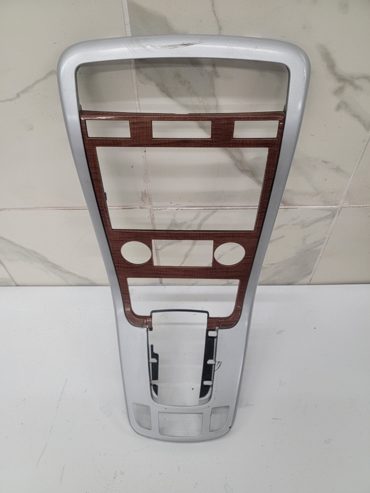 07-09 Chevrolet Equinox Center Dash Radio Climate Bezel Surround Trim silver