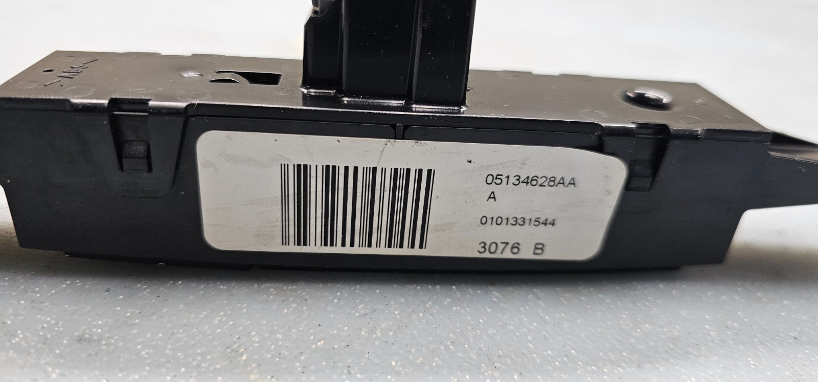 🔥01-07 CARAVAN Grand Caravan Town & Country  warning HAZARD LIGHT SWITCH BLACK